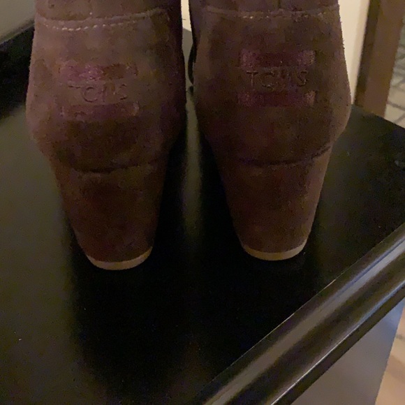 TOMS wedges size 6.5 - Picture 2 of 3